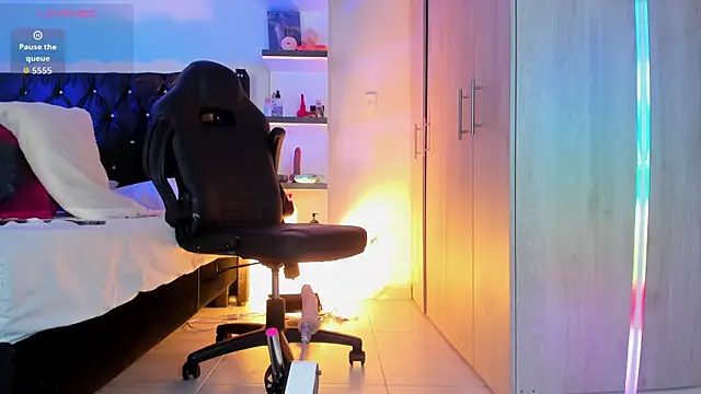  Duriel online show from 04-05-26, 07:22