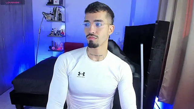 Snapshot of _Duriel chatting on 07-16-26, 02:34 Duriel online show from 07-16-26, 02:34