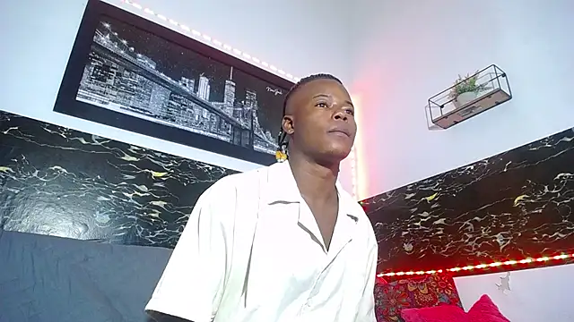 Snapshot of Dark_stallionX chatting on 10-17-25, 04:20 Dark stallionX online show from 10-17-25, 04:20