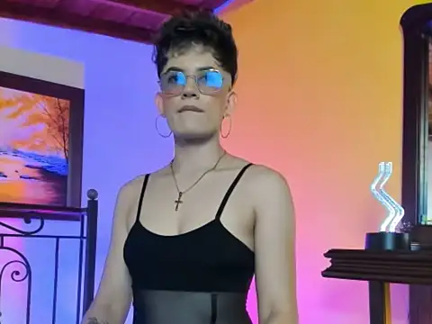 Snapshot of Zulyhenao chatting on 10-05-25, 01:15 Zulyhenao online show from 10-05-25, 01:15