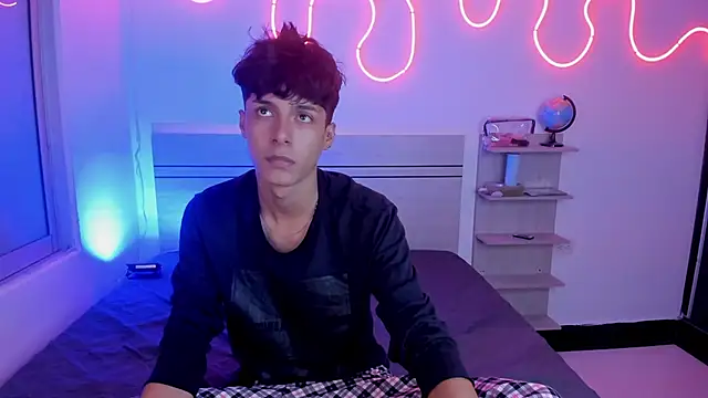 Snapshot of luccas_ferreira chatting on 11-16-25, 07:08 luccas ferreira online show from 11-16-25, 07:08