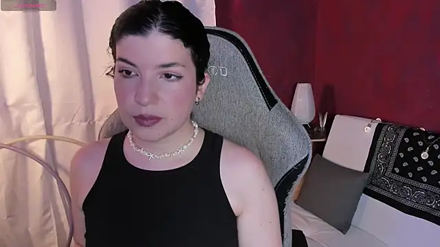 Snapshot of beyondsteel_ chatting on 11-27-25, 03:08 beyondsteel online show from 11-27-25, 03:08