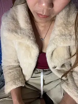 Snapshot of Domita-cool chatting on 11-26-25, 09:32 Domita-cool online show from 11-26-25, 09:32