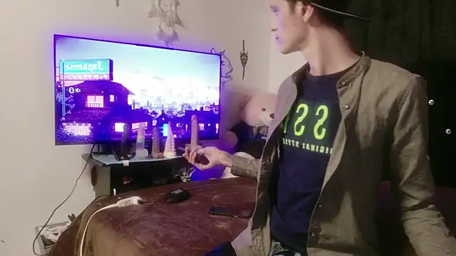 Tyler cat online show from 12-03-25, 01:57