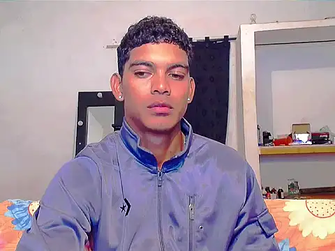Snapshot of theMyke101 chatting on 05-30-26, 04:09 theMyke101 online show from 05-30-26, 04:09