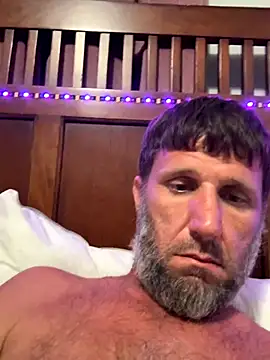 Snapshot of beastmaster504 chatting on 11-06-25, 11:37 beastmaster504 online show from 11-06-25, 11:37