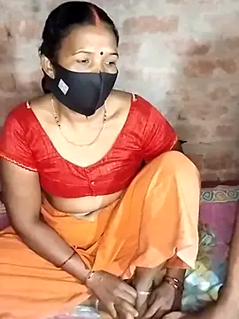 Snapshot of Rani_089 chatting on 10-18-25, 04:19 Rani 089 online show from 10-18-25, 04:19