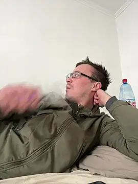 Snapshot of viktor1992-1-1 chatting on 03-02-26, 09:49 viktor1992-1-1 online show from 03-02-26, 09:49