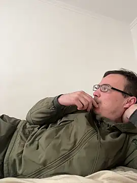 Snapshot of viktor1992-1-1 chatting on 03-03-26, 07:47 viktor1992-1-1 online show from 03-03-26, 07:47