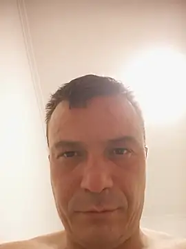 Snapshot of viktor1992-1-1 chatting on 07-21-26, 08:00 viktor1992-1-1 online show from 07-21-26, 08:00
