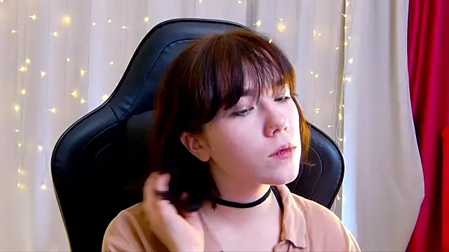 Kelly foox online show from 10-16-25, 09:21