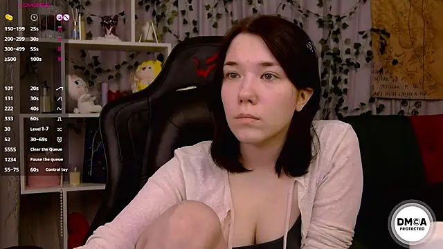 Kelly foox online show from 02-25-26, 10:58