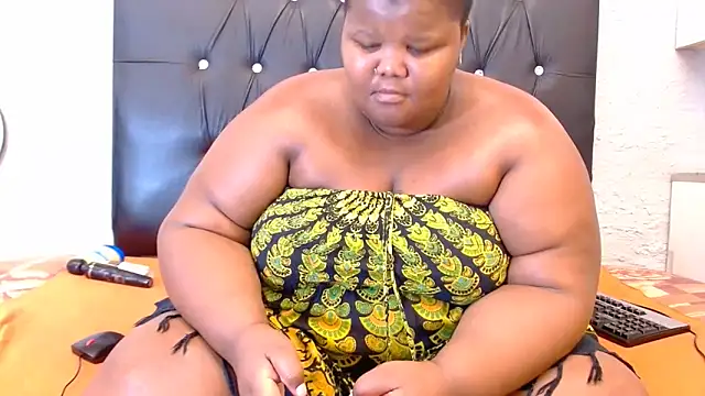 LadyBear2002 online show from 02-09-26, 08:46