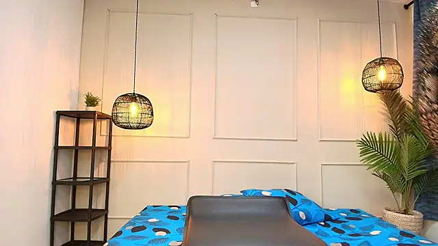 Snapshot of Nikki_Vesper chatting on 10-30-25, 12:06 Nikki Vesper online show from 10-30-25, 12:06