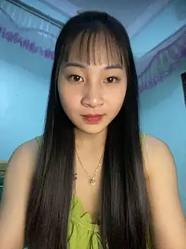 Snapshot of banlinh004 chatting on 10-29-25, 03:58 banlinh004 online show from 10-29-25, 03:58