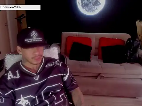 Dammianmiller online show from 06-01-26, 03:58