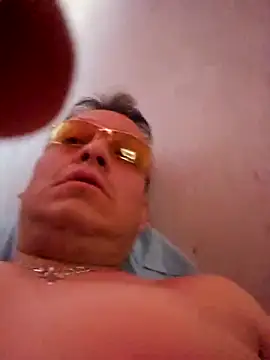 Snapshot of Fran-The-Smooth-One chatting on 04-11-26, 03:05 Fran-The-Smooth-One online show from 04-11-26, 03:05