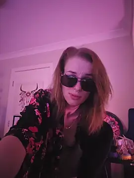 Snapshot of lonely_Cosplay_chick chatting on 11-22-25, 05:01 lonely Cosplay chick online show from 11-22-25, 05:01