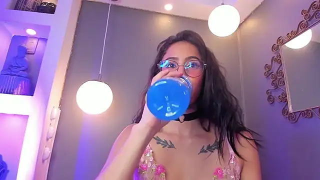 Alana Martinez  online show from 03-20-26, 08:25