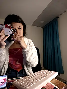 Snapshot of caramel_doll__ chatting on 10-15-25, 02:01 caramel doll online show from 10-15-25, 02:01