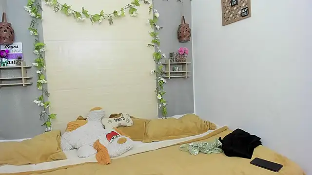 Snapshot of saaracoleman chatting on 10-08-25, 02:53 saaracoleman online show from 10-08-25, 02:53