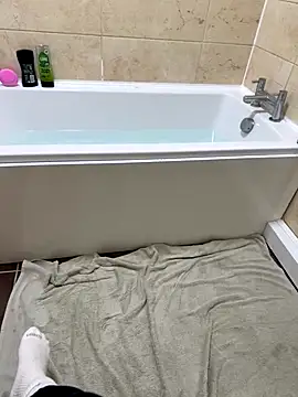 MimiMaee online show from 10-03-25, 07:55