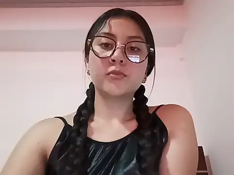 lil mila online show from 10-22-25, 08:30