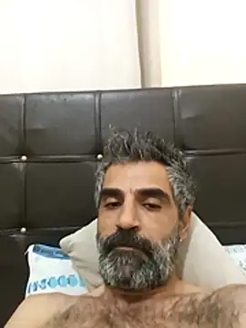 Snapshot of AliTaner07 chatting on 12-05-25, 08:27 AliTaner07 online show from 12-05-25, 08:27