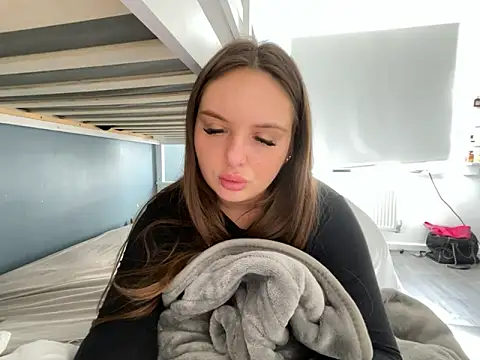 Snapshot of EllaStarrxxx chatting on 10-06-25, 11:51 EllaStarrxxx online show from 10-06-25, 11:51