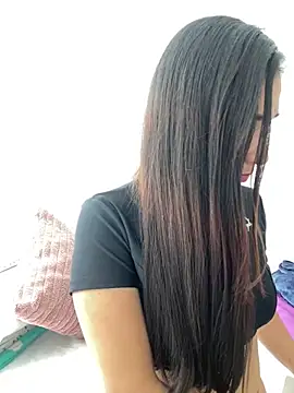 Snapshot of SabrinaEvanss_ chatting on 10-18-25, 04:19 SabrinaEvanss online show from 10-18-25, 04:19