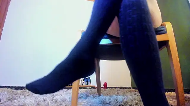 Velourmuse online show from 12-18-25, 12:27