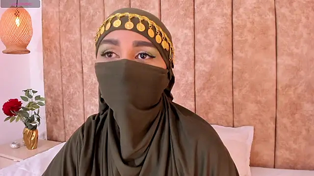  alishaa c online show from 11-13-25, 03:16