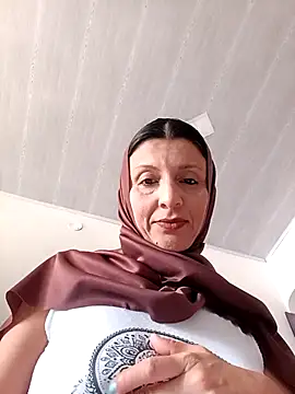 Snapshot of Aafsha_ chatting on 10-27-25, 01:04 Aafsha online show from 10-27-25, 01:04