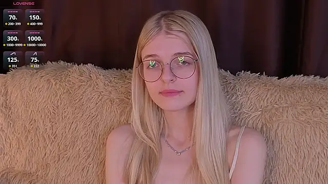 MonicaShiny online show from 10-17-25, 06:10