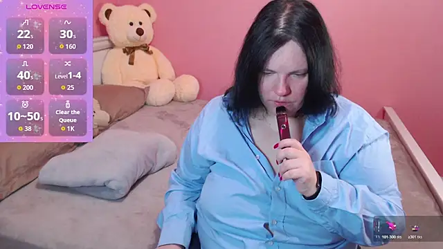  alexandra ray  online show from 12-15-25, 01:04