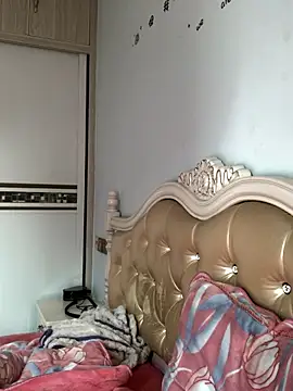 Mile-m online show from 01-16-26, 06:06