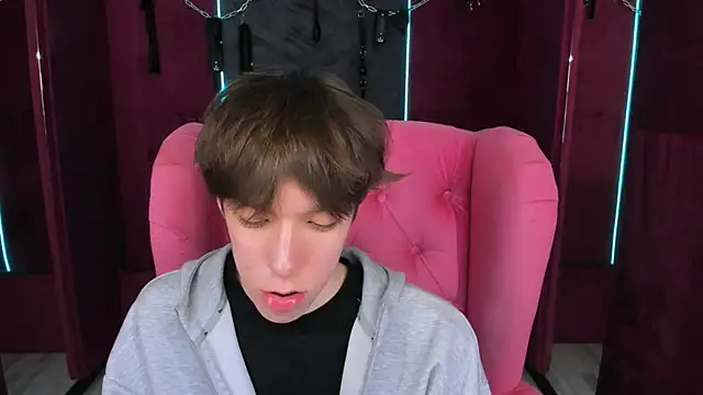 MarkBranston online show from 04-27-26, 09:51