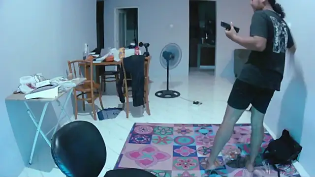 Snapshot of latexidn chatting on 12-02-25, 03:51 latexidn online show from 12-02-25, 03:51