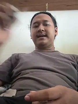 Snapshot of latexidn chatting on 01-06-26, 03:54 latexidn online show from 01-06-26, 03:54