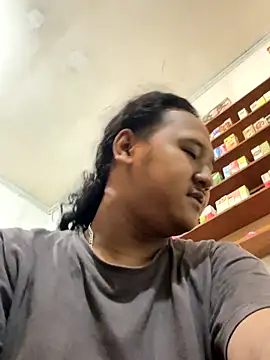 Snapshot of latexidn chatting on 01-06-26, 04:54 latexidn online show from 01-06-26, 04:54