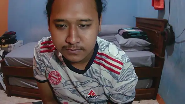 Snapshot of latexidn chatting on 02-01-26, 04:49 latexidn online show from 02-01-26, 04:49