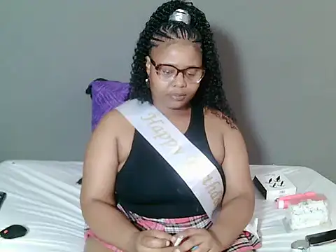 Snapshot of BoobsBae04 chatting on 10-20-25, 07:58 BoobsBae04 online show from 10-20-25, 07:58