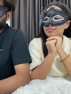 vickyandtania online show from 01-18-26, 04:44