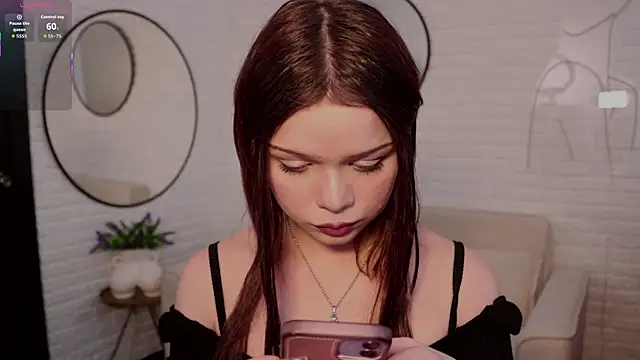 Snapshot of Sarah_babyyy chatting on 11-23-25, 10:26 Sarah babyyy online show from 11-23-25, 10:26