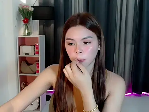 Snapshot of buttycamillex chatting on 07-03-26, 04:35 buttycamillex online show from 07-03-26, 04:35