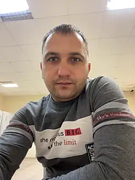 Mahrovmaxim online show from 10-12-25, 06:01