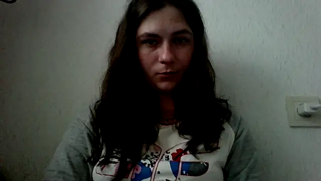 Snapshot of Twolatte1520 chatting on 06-03-26, 10:29 Twolatte1520 online show from 06-03-26, 10:29