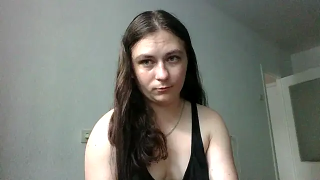 Snapshot of Twolatte1520 chatting on 06-10-26, 12:59 Twolatte1520 online show from 06-10-26, 12:59
