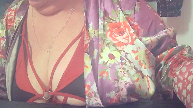 Playful MILF Demi online show from 11-17-25, 08:25