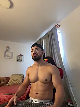 Snapshot of Ezzio_Scolaro chatting on 11-21-25, 12:04 Ezzio Scolaro online show from 11-21-25, 12:04